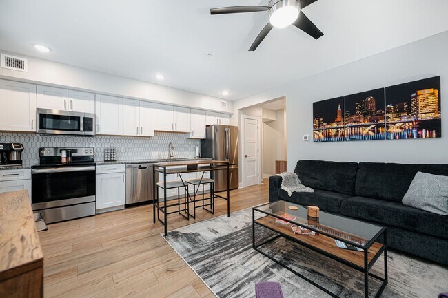 Primary Photo - Short North! Fully Furnished 1 Bedroom, 1 ...