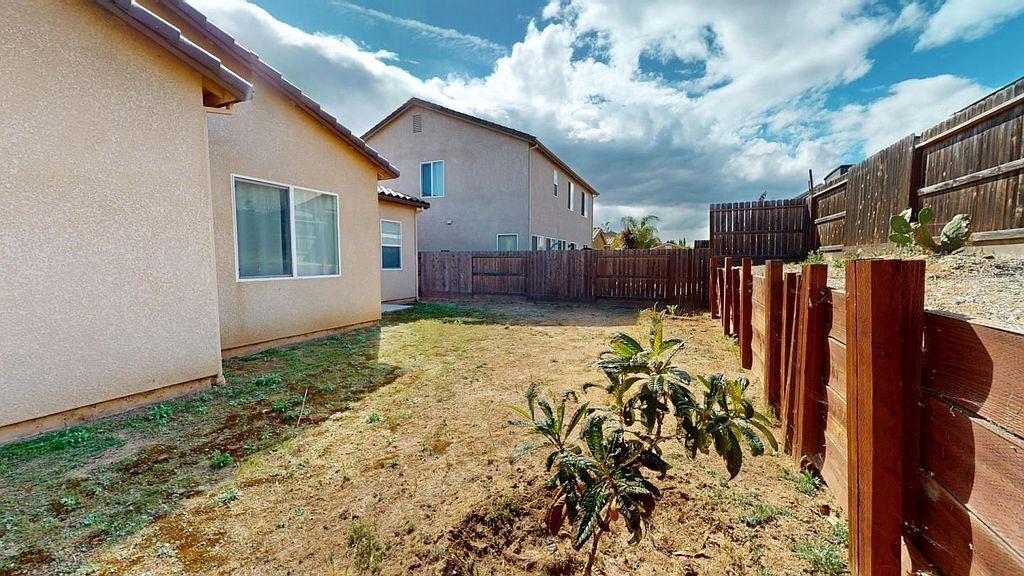 Building Photo - 1151 La Colina St
