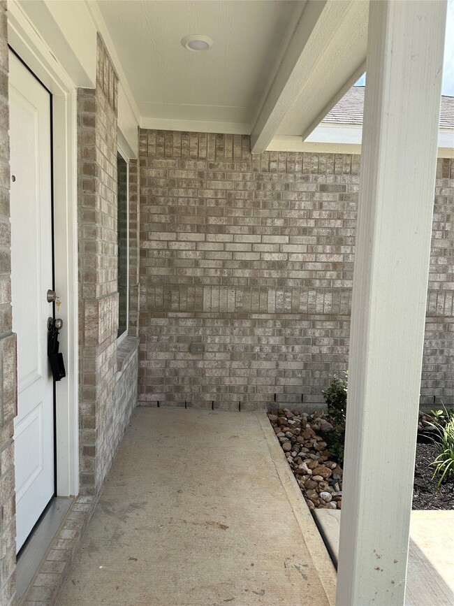 Building Photo - 6209 Alder Crk Dr