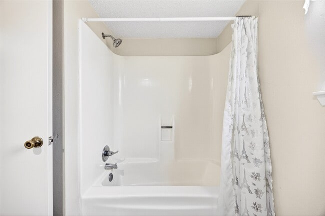 Building Photo - 11103 Bellerive Dr