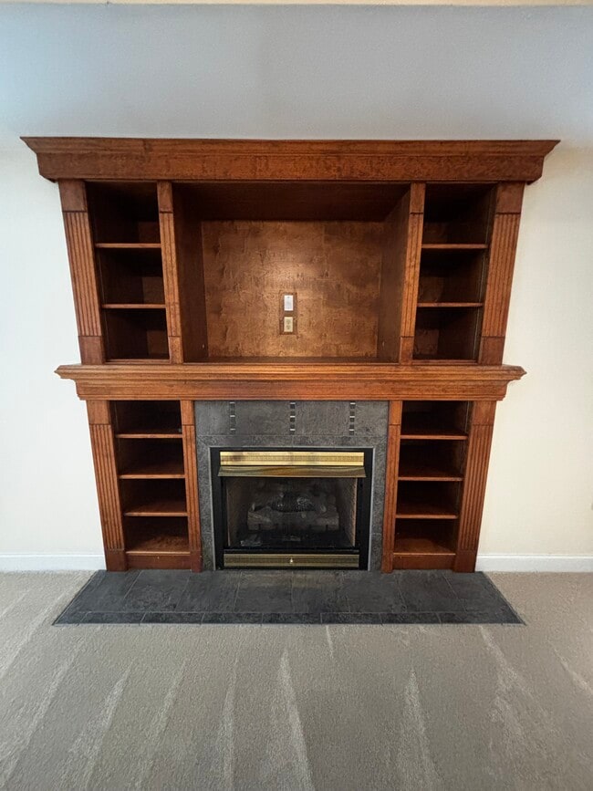 Building Photo - 14116 Spruce Ave