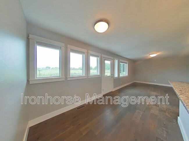 Building Photo - 2930 Warbler Way