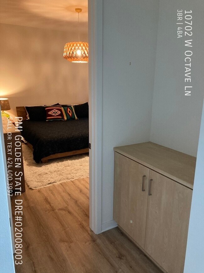 Building Photo - 10702 Octave Ln