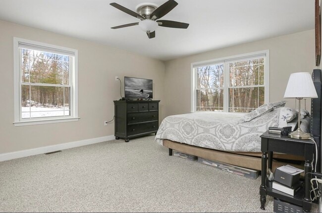 Building Photo - 9 Gulliver Ave