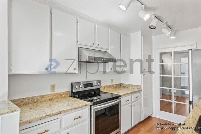 Building Photo - 426 Barnegat Ln
