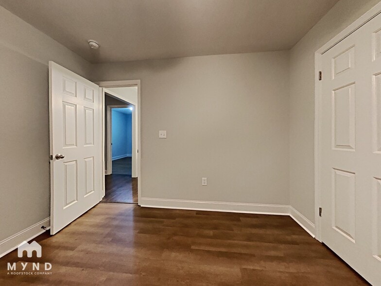 Building Photo - 722 Deans Ferry Rd