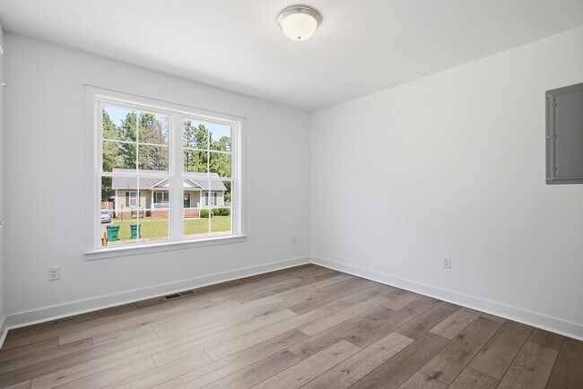 Building Photo - 21169 Baileys Ln