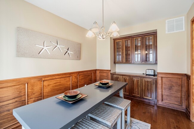 Building Photo - 18 Halsey Dr