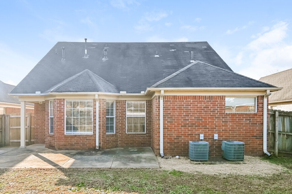 Building Photo - 9890 Vista Ridge Dr
