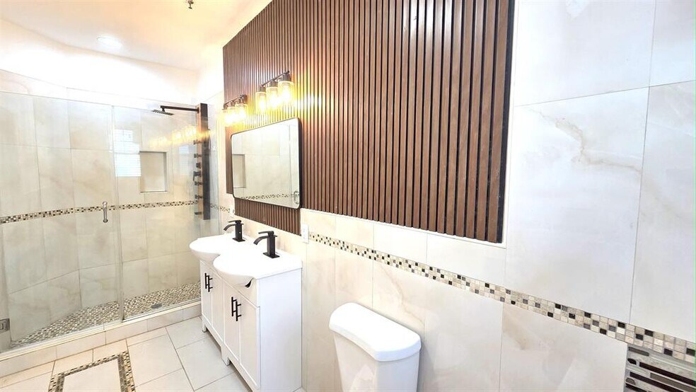 Bathroom - 189 Terrace Ave