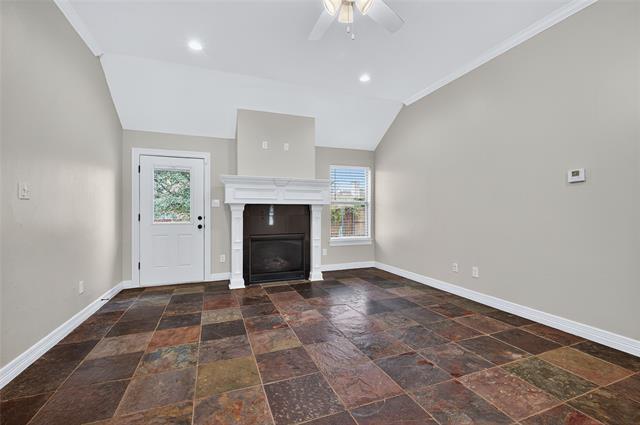 Building Photo - 4814 Hilre Dr