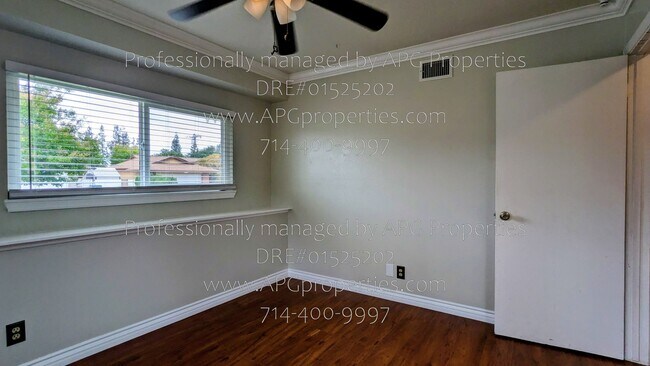 Building Photo - 15068 Mountain Spring St