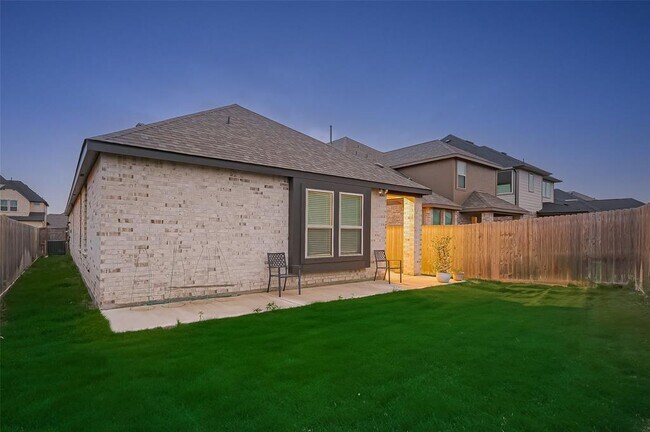 Building Photo - 126 Nightshade St