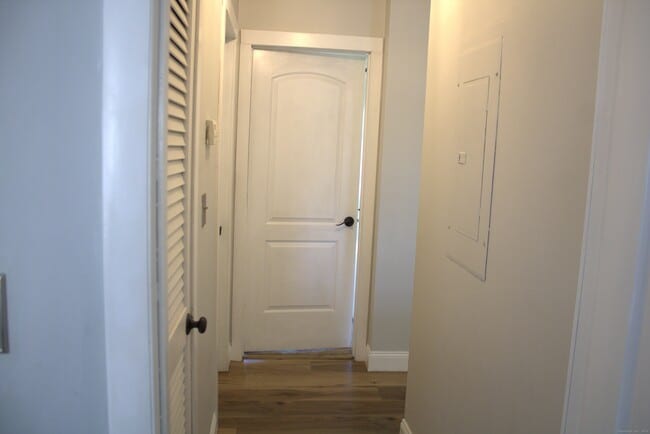 Building Photo - 607 Spring Meadow Rd