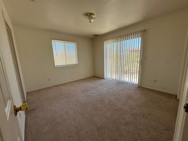 Building Photo - 6693 Mariposa Ave