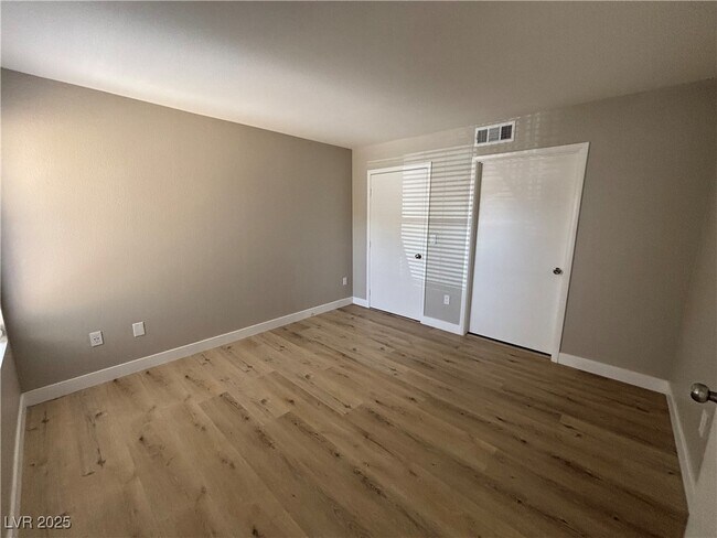 Building Photo - 2300 E Silverado Ranch Blvd