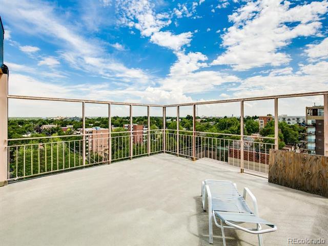 Building Photo - 1200 Vine St