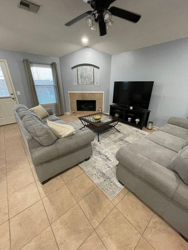 Building Photo - 5730 Baldwin Elm St