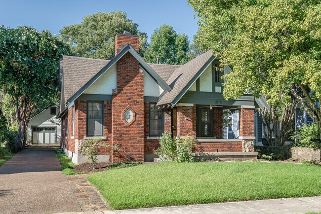 Building Photo - 1876 Crump Ave