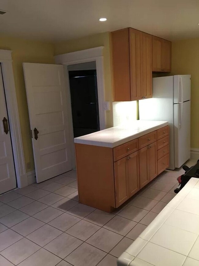 Building Photo - 787 Guerrero St