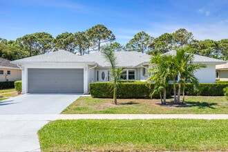 Building Photo - 10603 Greentrail Dr S