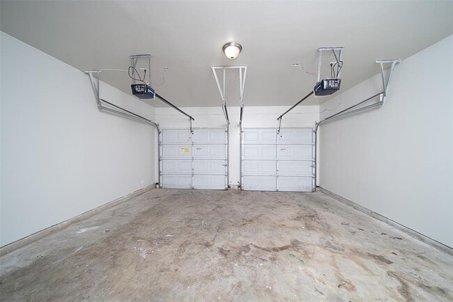 Building Photo - 13111 S Bellaire Estates Dr