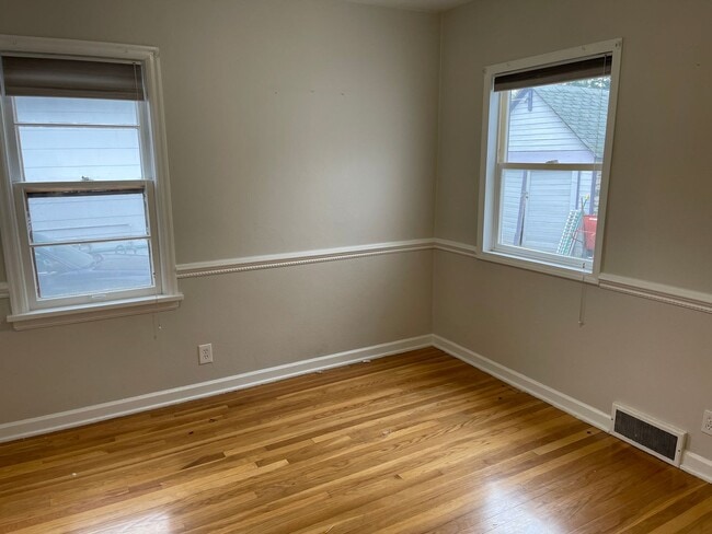 Building Photo - ***Half Off Move In Special***