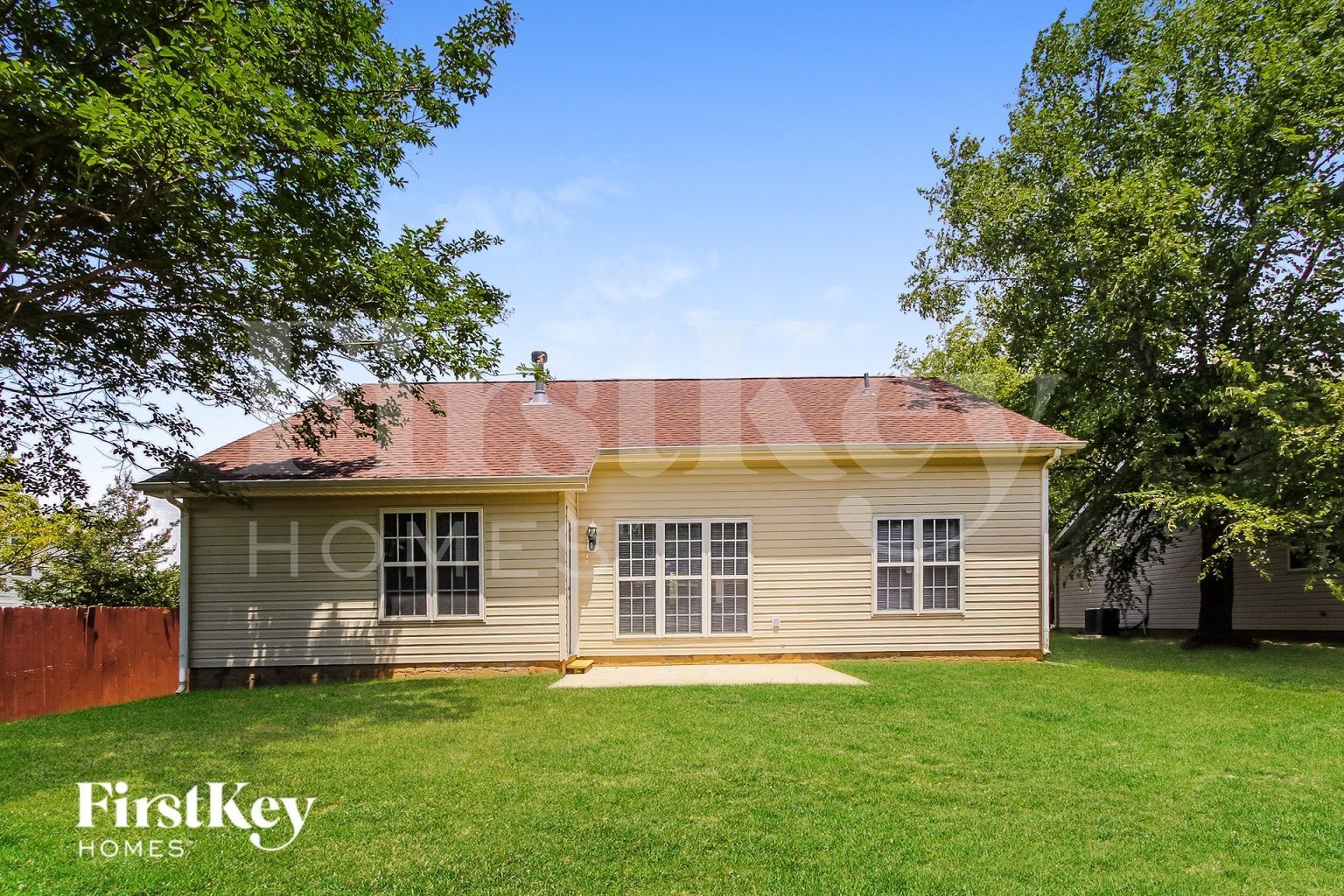 Building Photo - 11718 Black Maple Ave