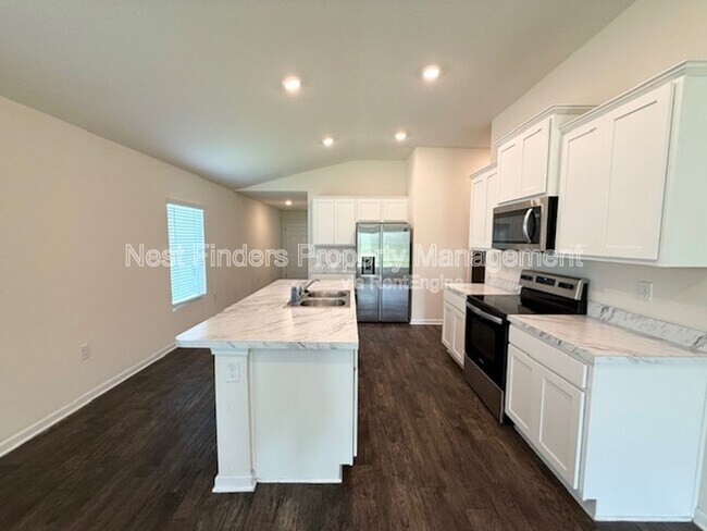 Building Photo - 8118 Meadow Walk Ln