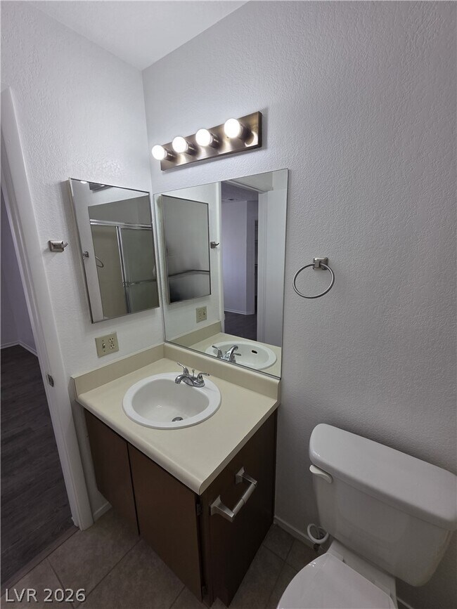 Building Photo - 3150 N Soft Breezes Dr