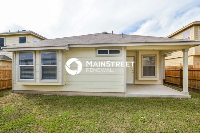 Building Photo - 3 Bedroom Pet-Friendly Home in Converse, TX with Main Street Renewal
