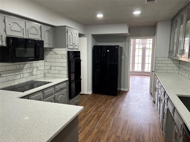 Building Photo - 406 Rockgate Ct