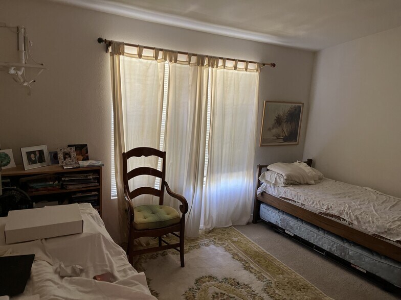 Building Photo - 18674 Caminito Cantilena