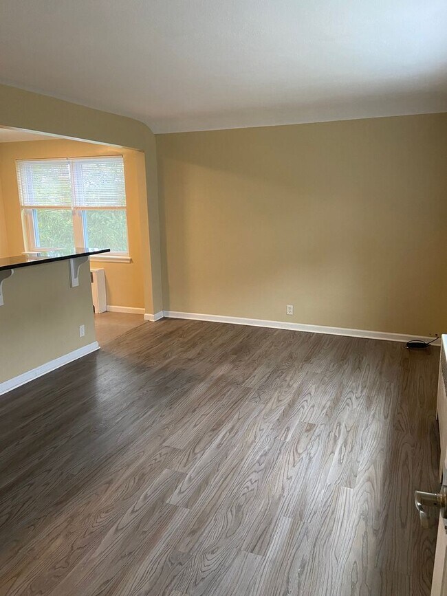 Building Photo - 13 S 19th St