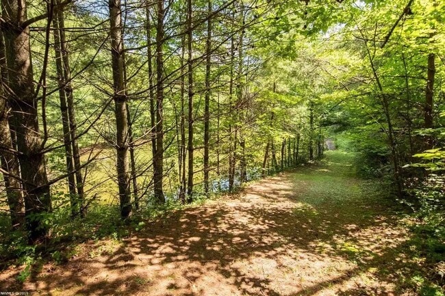Building Photo - 2015 Union School Rd SW
