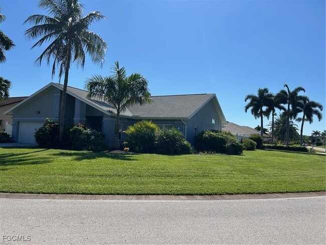 Primary Photo - 8860 Banyan Cove Cir