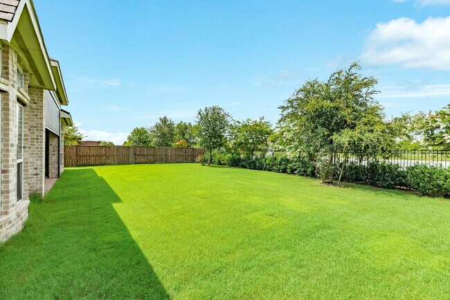 Building Photo - 10318 Granite Ct