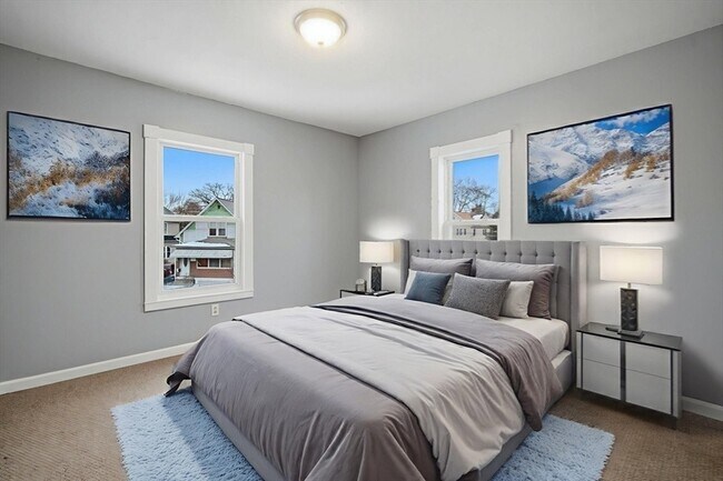 Building Photo - 882 Liberty St