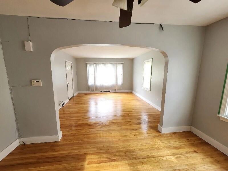 Building Photo - 5142 Pennsylvania St