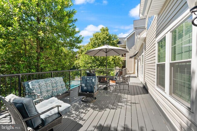 Building Photo - 3313 Wyndham Cir