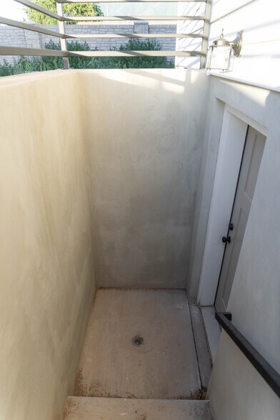 Building Photo - 771 S 1360 E