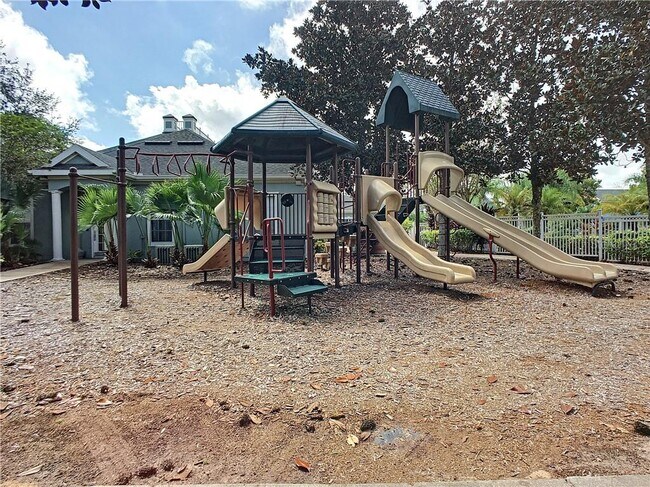 Building Photo - 12824 Madison Pointe Cir