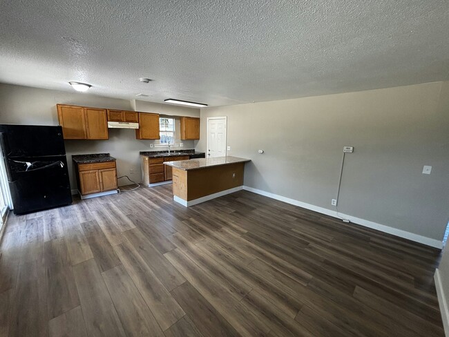 Building Photo - 7480 Balfour Way