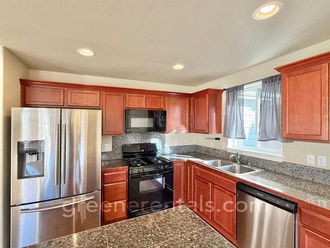 Building Photo - 3BR/2.5BA Home in Quiet Tumwater Neighborhood