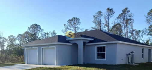 Building Photo - Welcome to Your Dream Home in Port Charlotte!