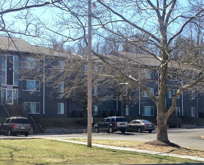 Royal Arms Apartments 401 E Criser Rd Front Royal VA 22630