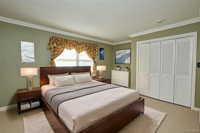 Building Photo - 695 Hunt Ln