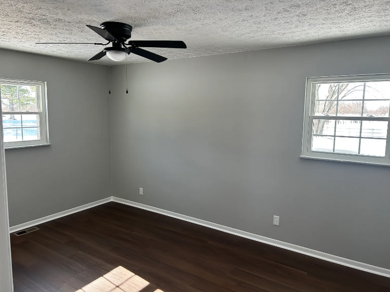 Building Photo - 2751 Hart Rd