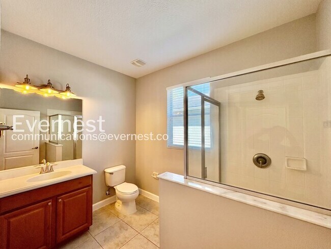 Building Photo - 11211 Flora Springs Dr