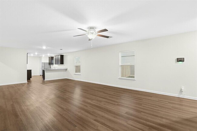 Building Photo - 16416 Farmhouse Ln